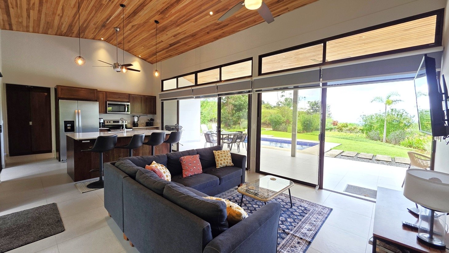 Tropical Turnkey Retreat in Gated Community