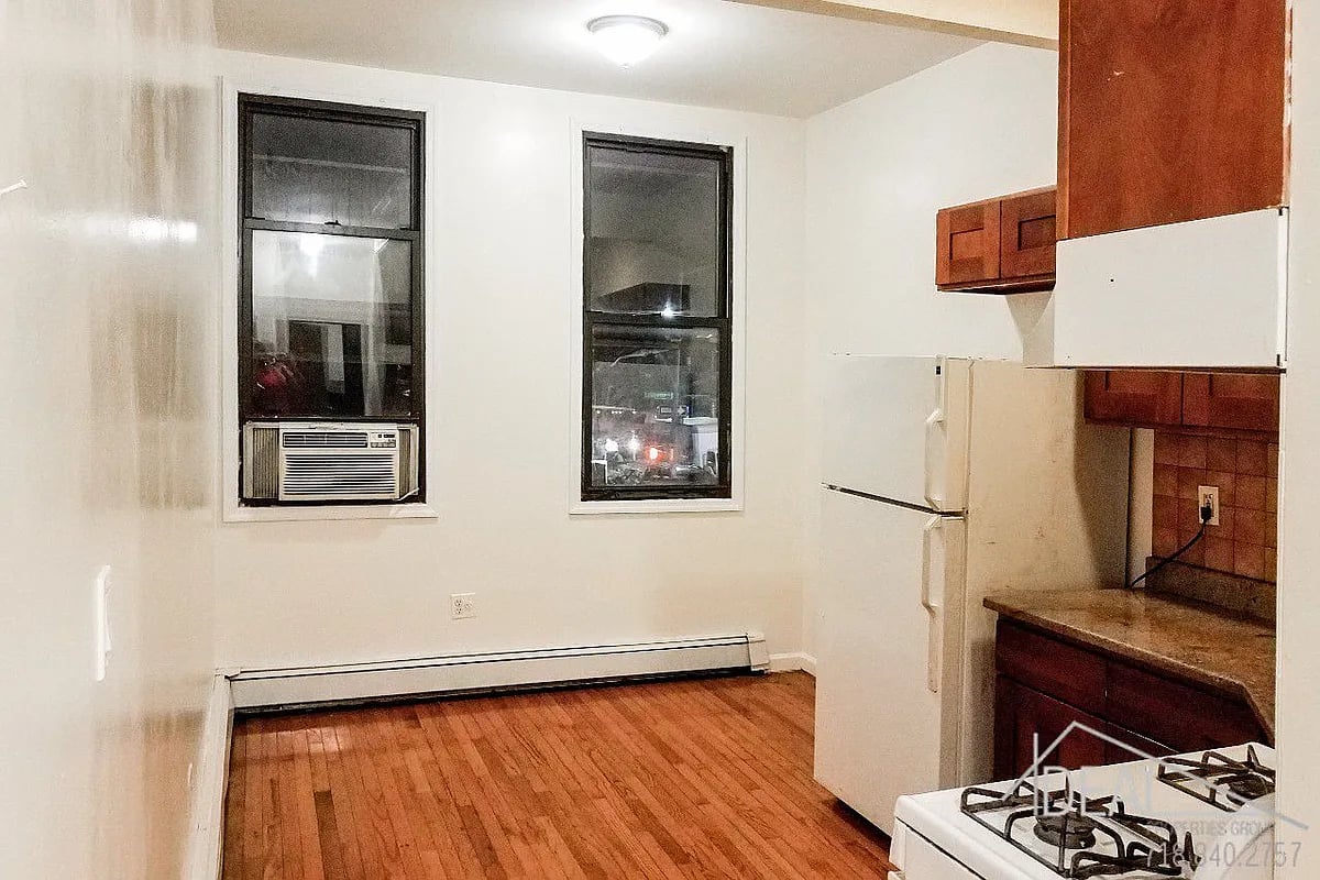 584 Lafayette Avenue Unit: 2