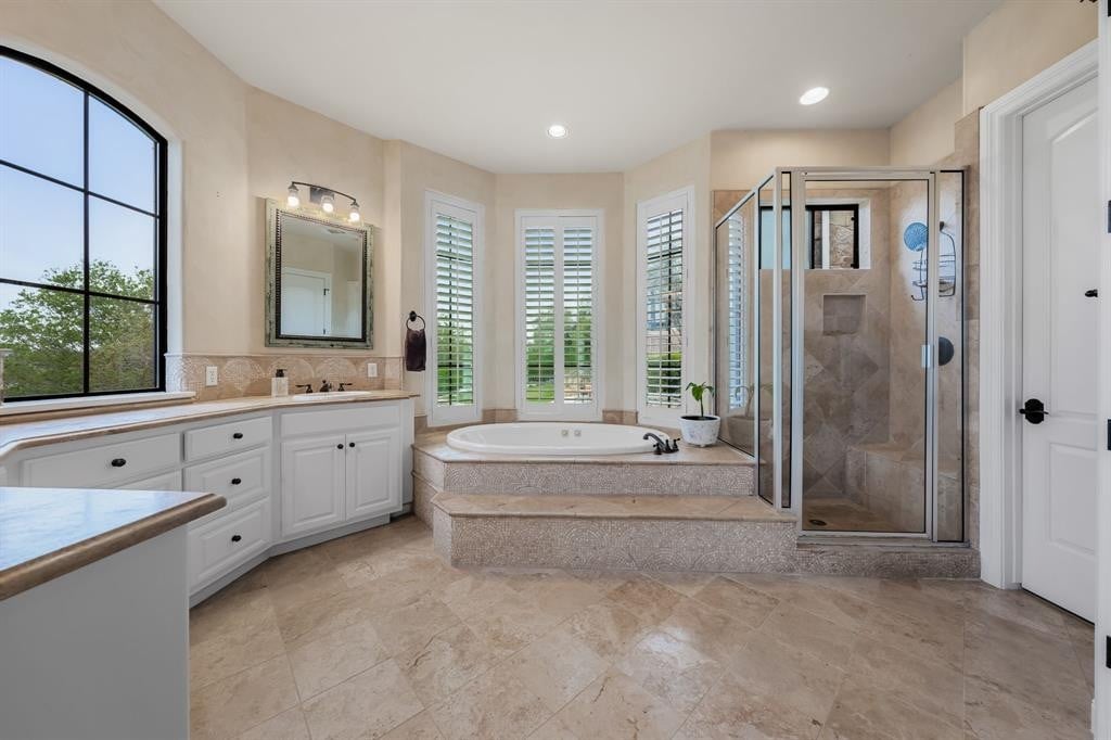 Sold in Lake Pointe