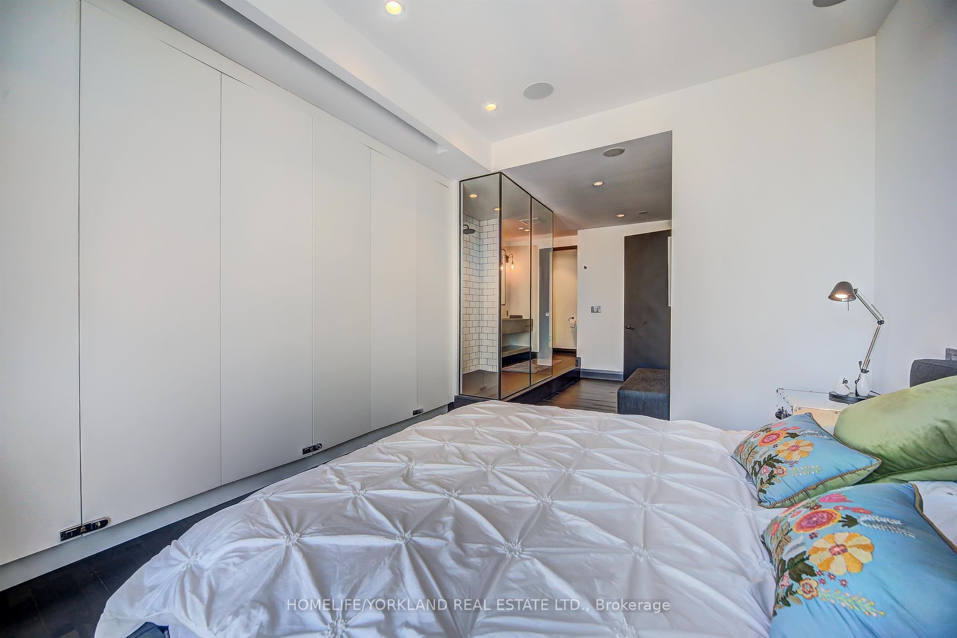 10 Navy Wharf Crt Ph02
