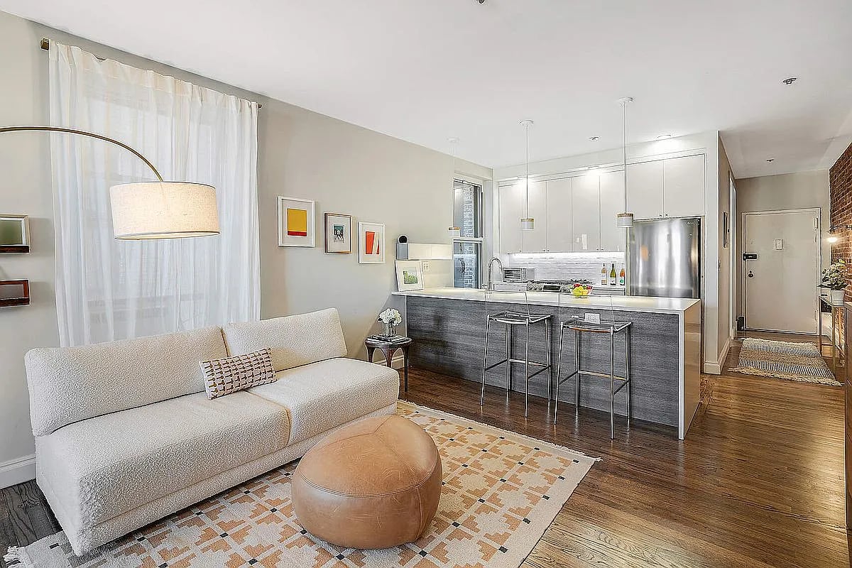 60 Pineapple St APT 7E