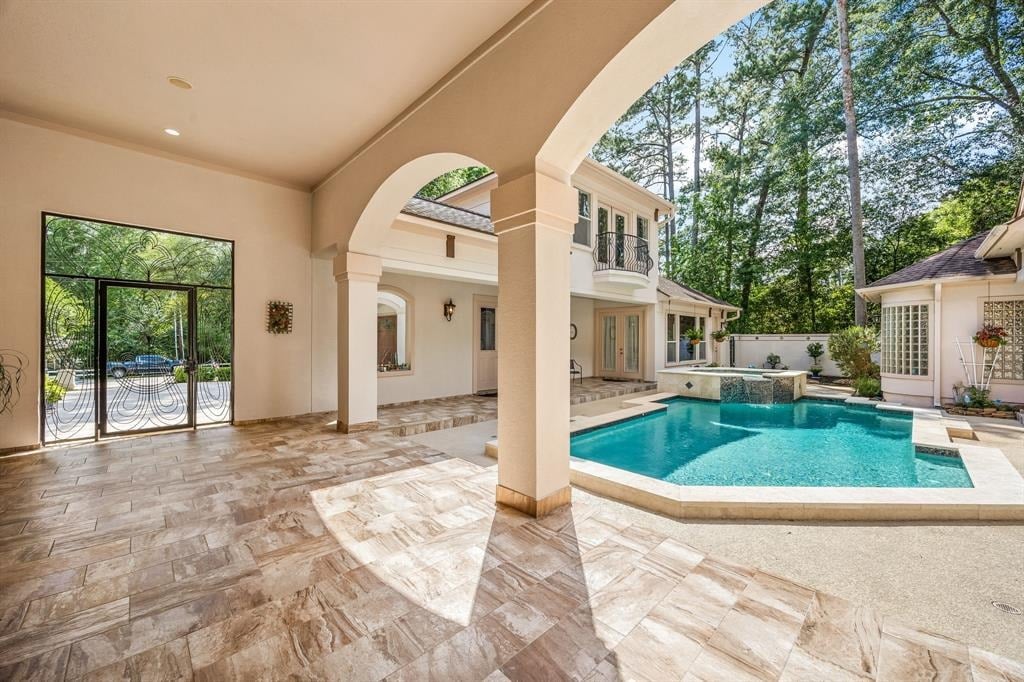 10355 Paradise Valley Dr