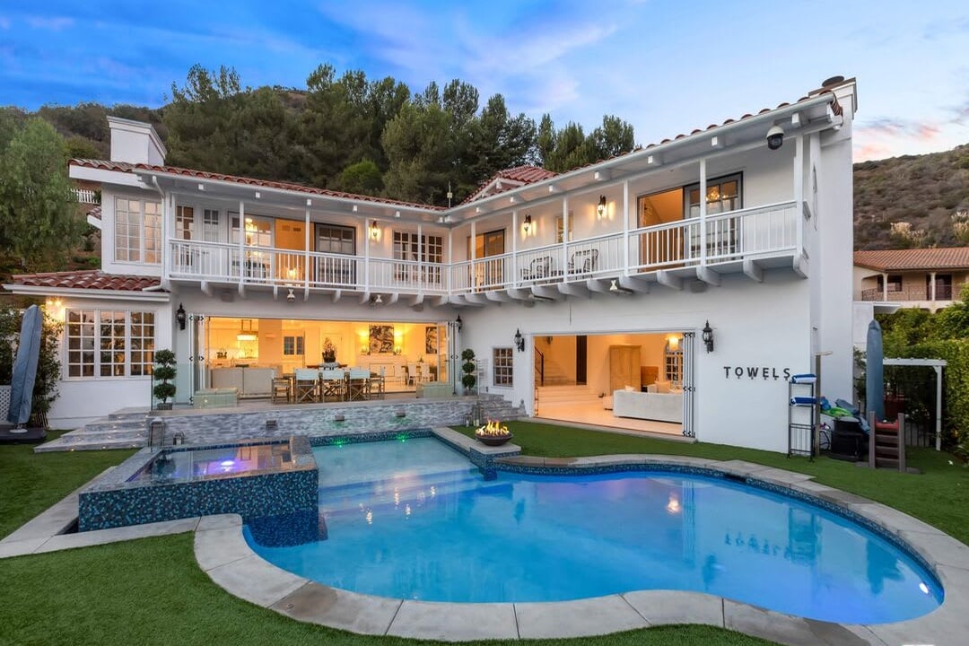 Summit Oasis