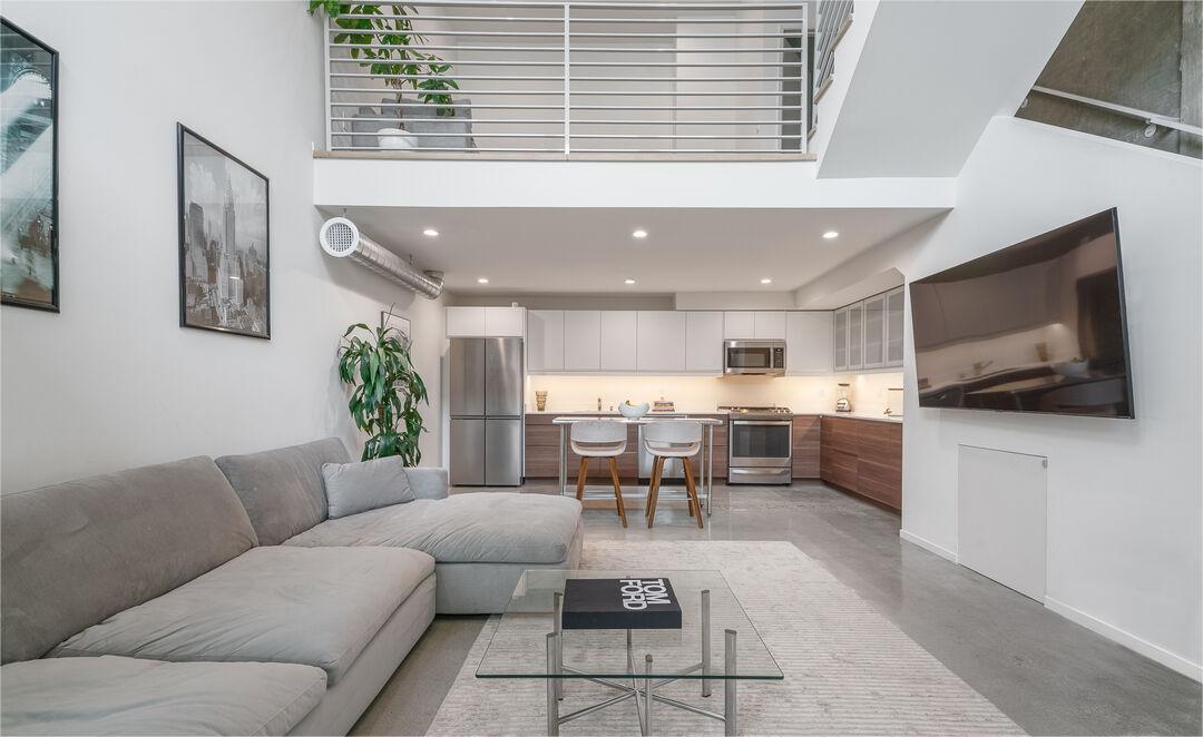 Modern Condo Living in Prime Silver Lake Location