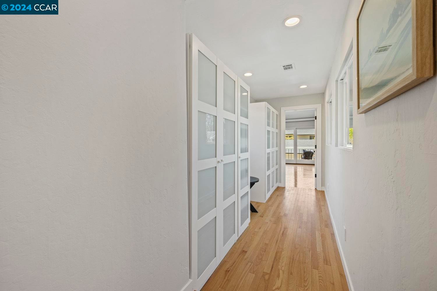10 Doral Dr