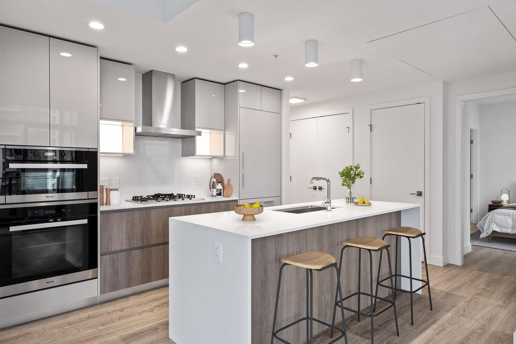 6511 Sussex Ave, #2108