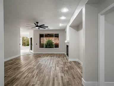 1601 W Sun Kissed Dr