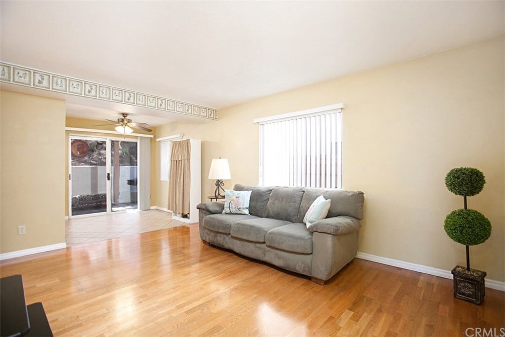 1710 S Mammoth Pl