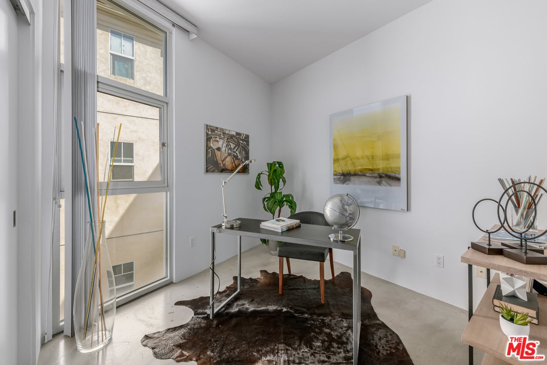 2400 Corinth Ave, Unit 21