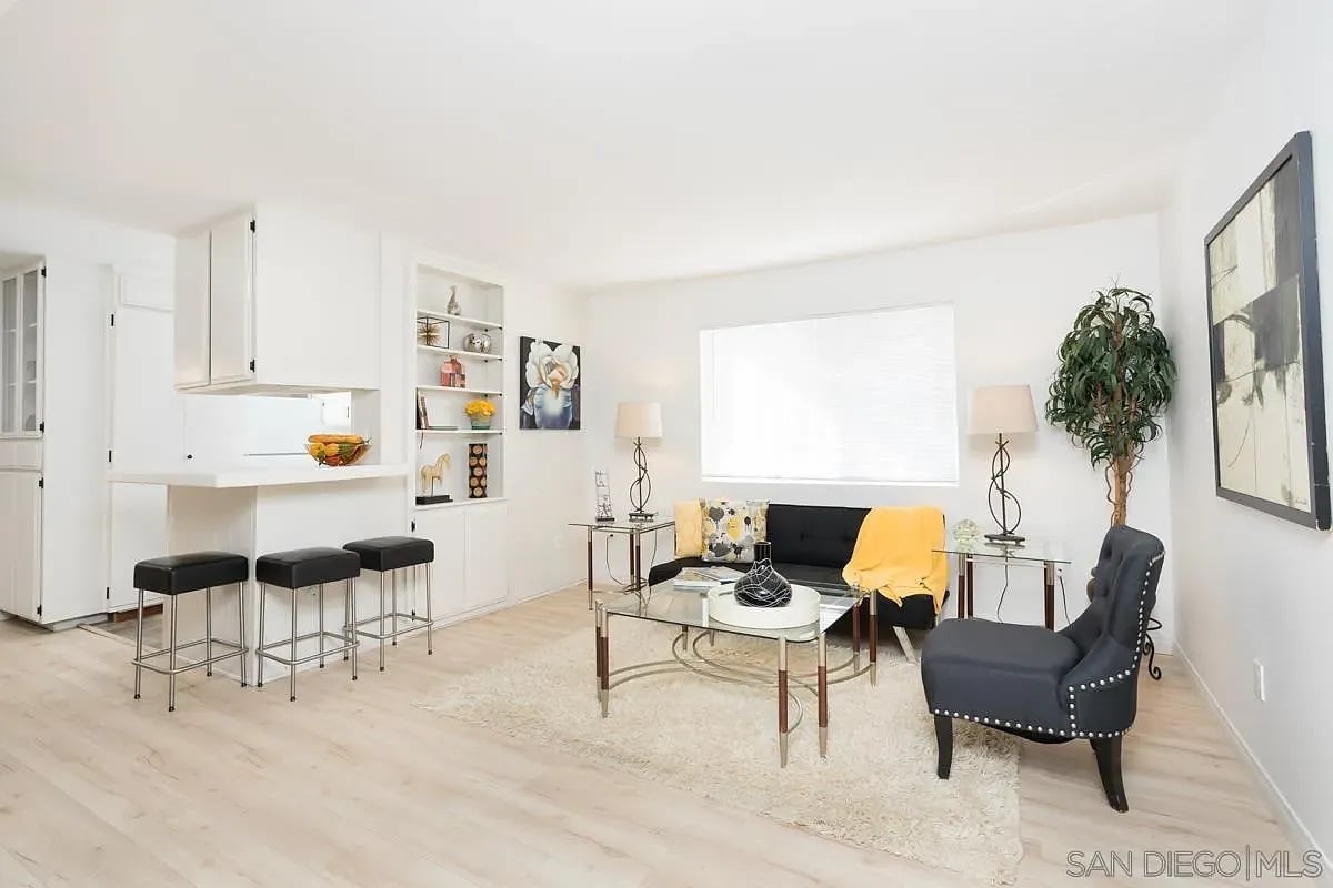 4420 Cleveland Ave, #4