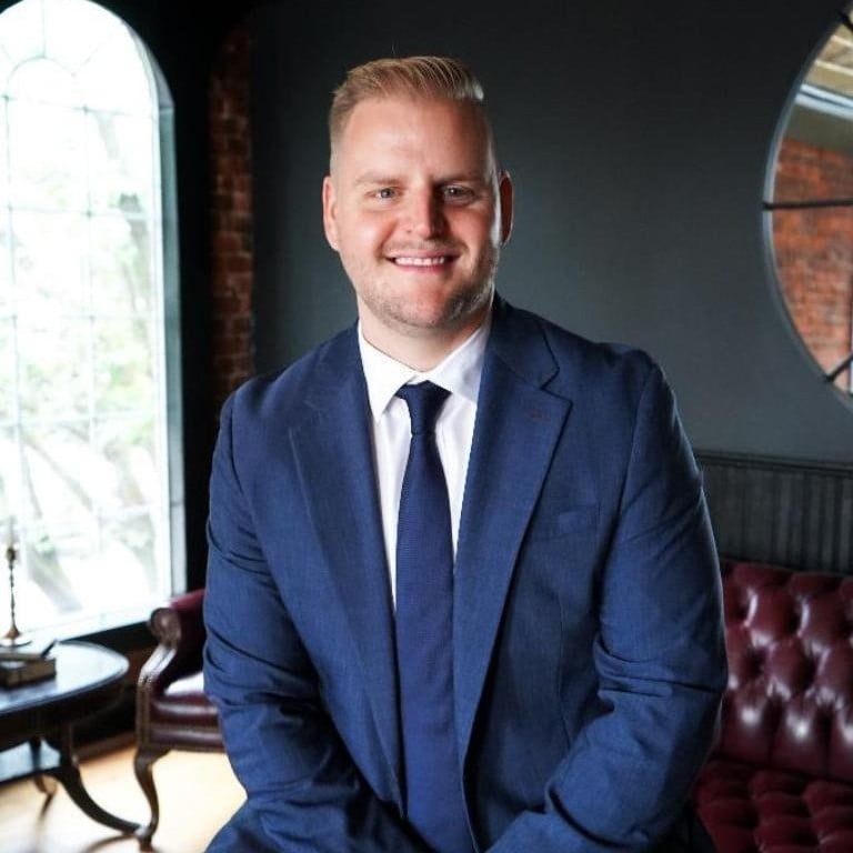 Sean Sampson New Albany, IN Real Estate Agent Headshot