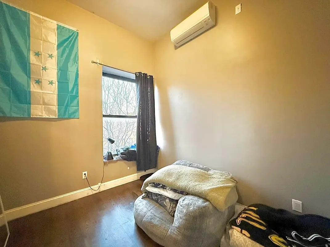 60-80 Myrtle Avenue #3E