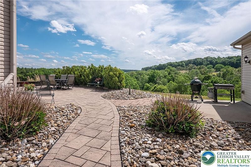 2912 SILVER CREEK CIRCLE
