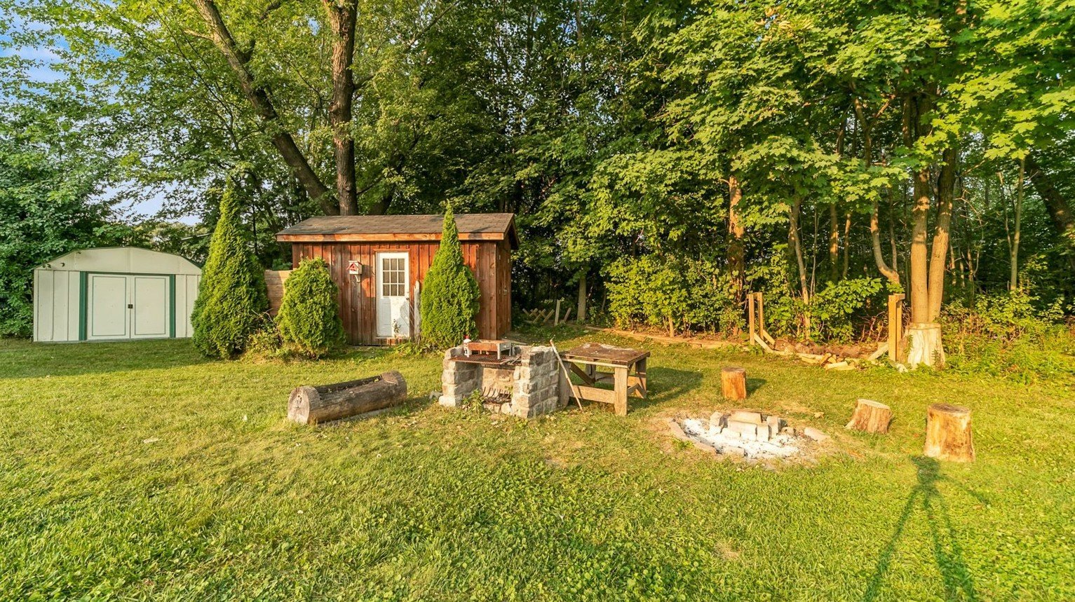 Rare Double-Lot Gem By Lake Simcoe!