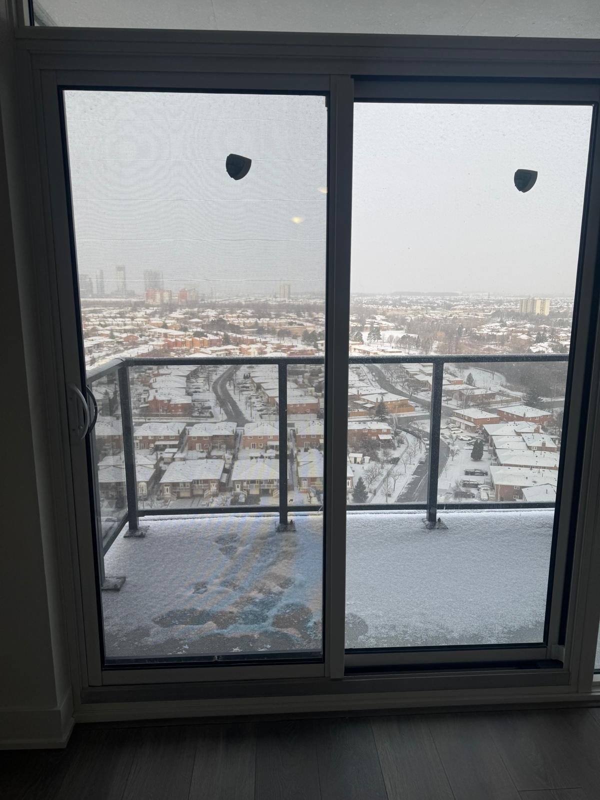 204 Burnhamthorpe Road Unit: 1804