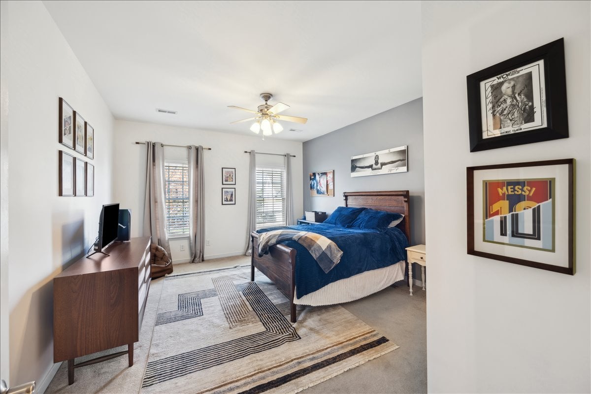 4513 Lake Summer Mews