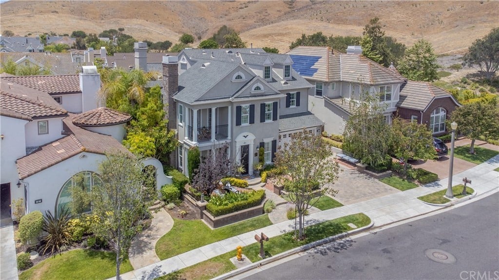6 Galora Ln