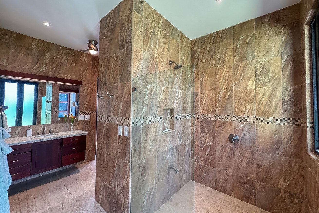 Luxury Ocean View Home in Ojochal Costa Rica | Infinity Pool & Sunset Views