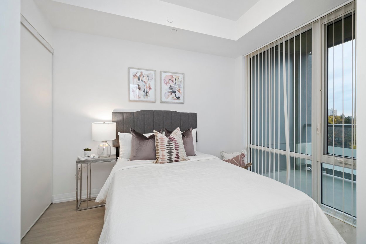 25 Holly St Unit: 708