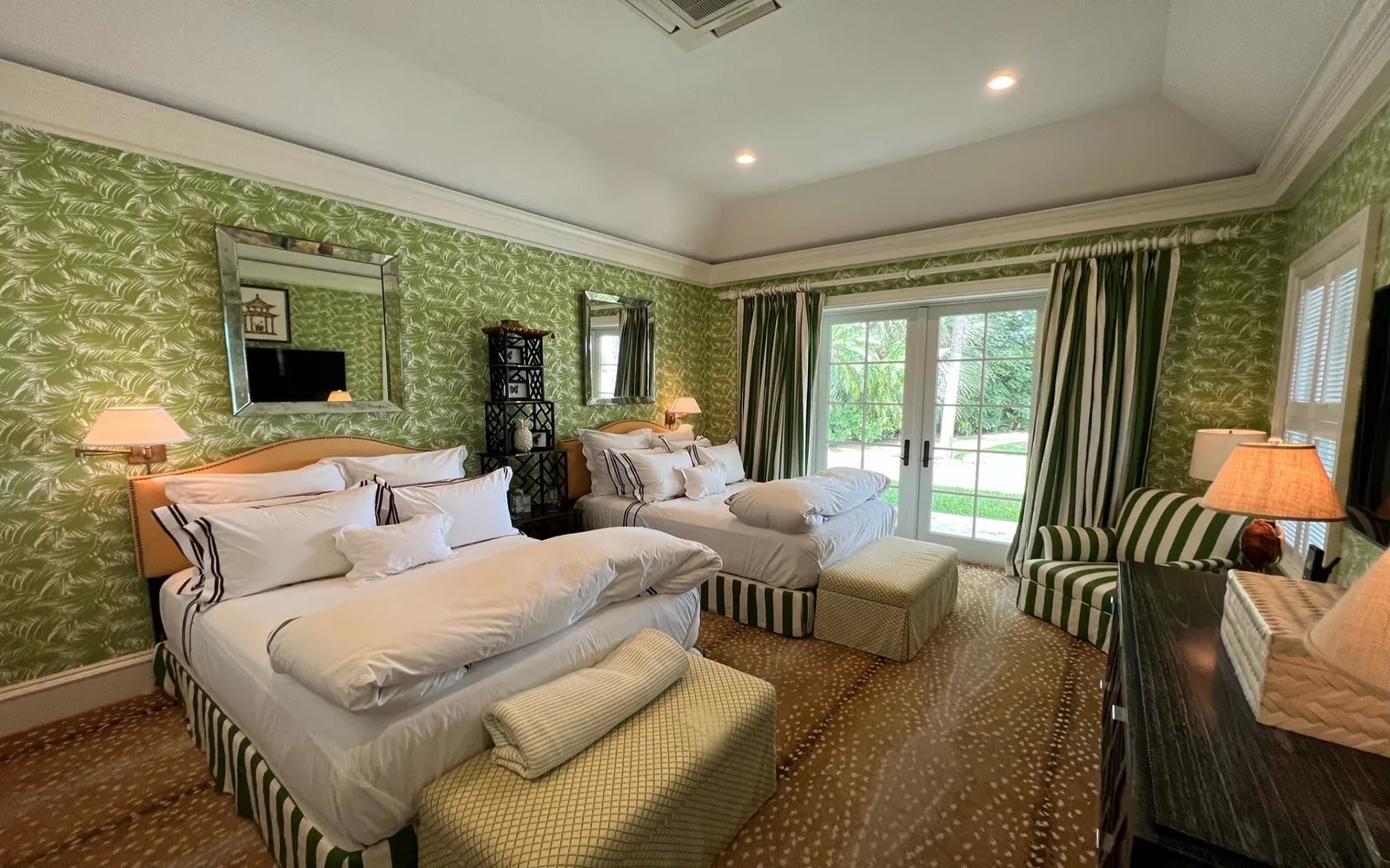 Stunning Lyford Cay Golf Course Residence