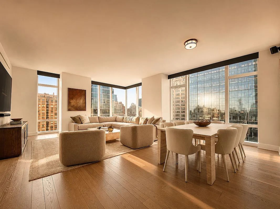 45 E 22nd St #26A