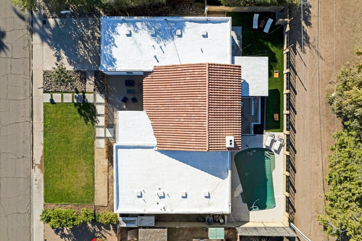 Huge Golf Course Home-Free Heated Pool/Theatre/Gym