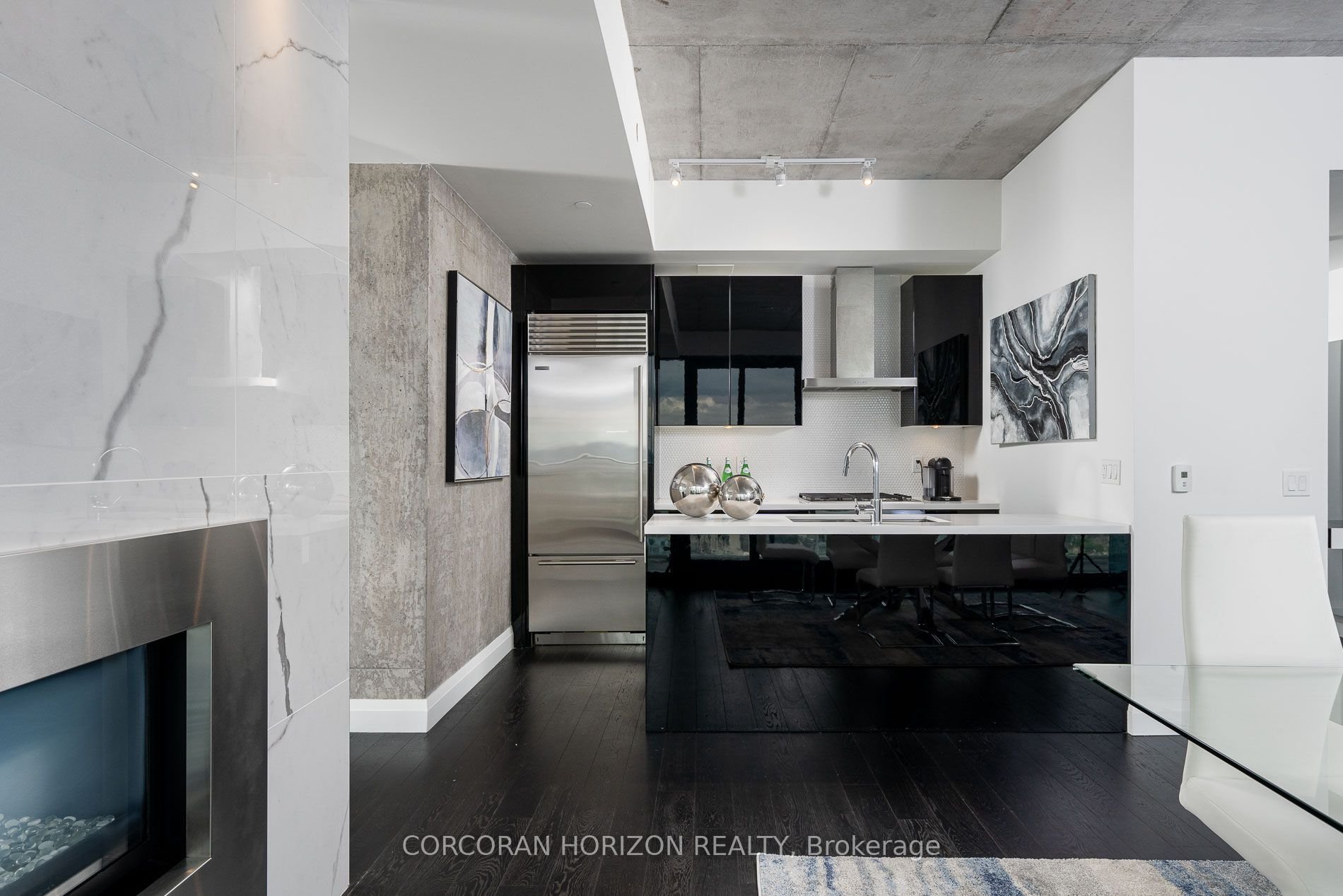 PENTHOUSE PERFECTION ON THEATRE ROW