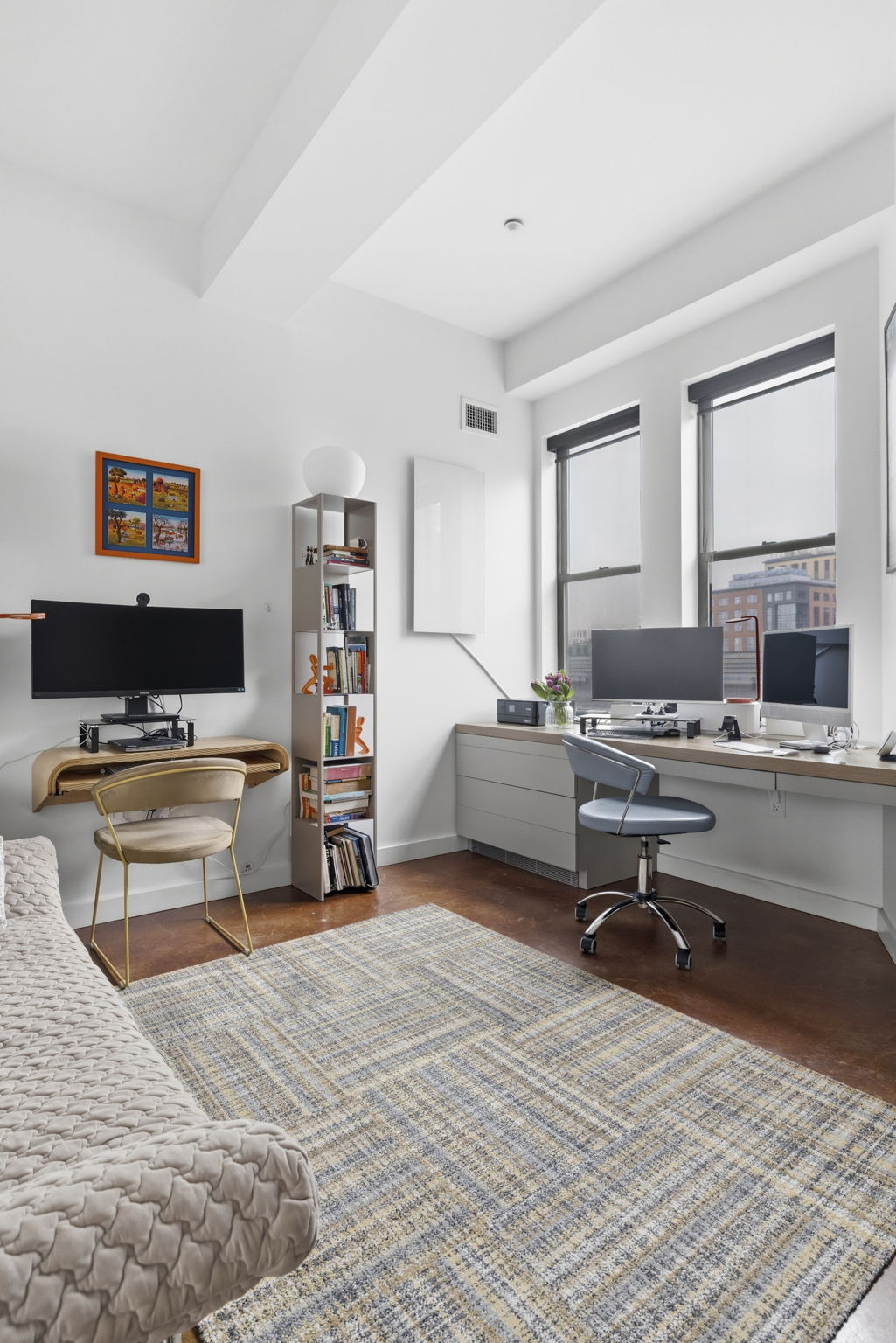 Sowa Full Service Condo