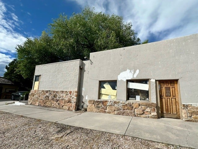 2100 E Platte Avenue