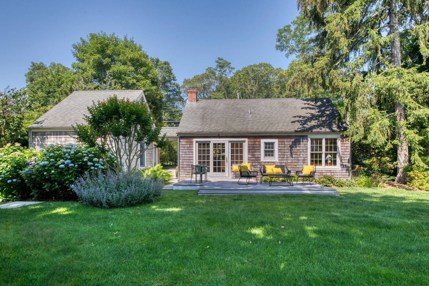 Sag Harbor Starter Cottage with Room to Grow