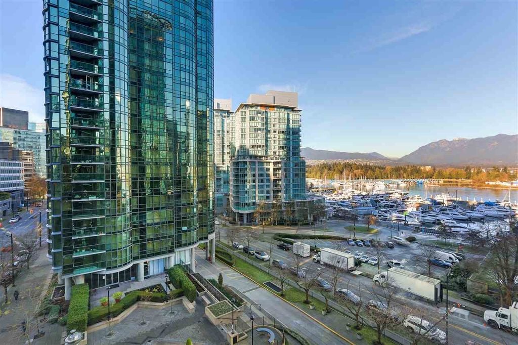 555 Jervis St, #705