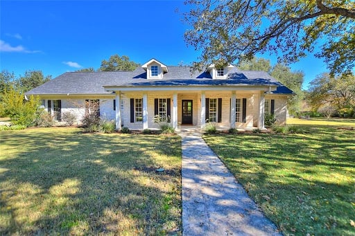 262 E Ridgewood Rd