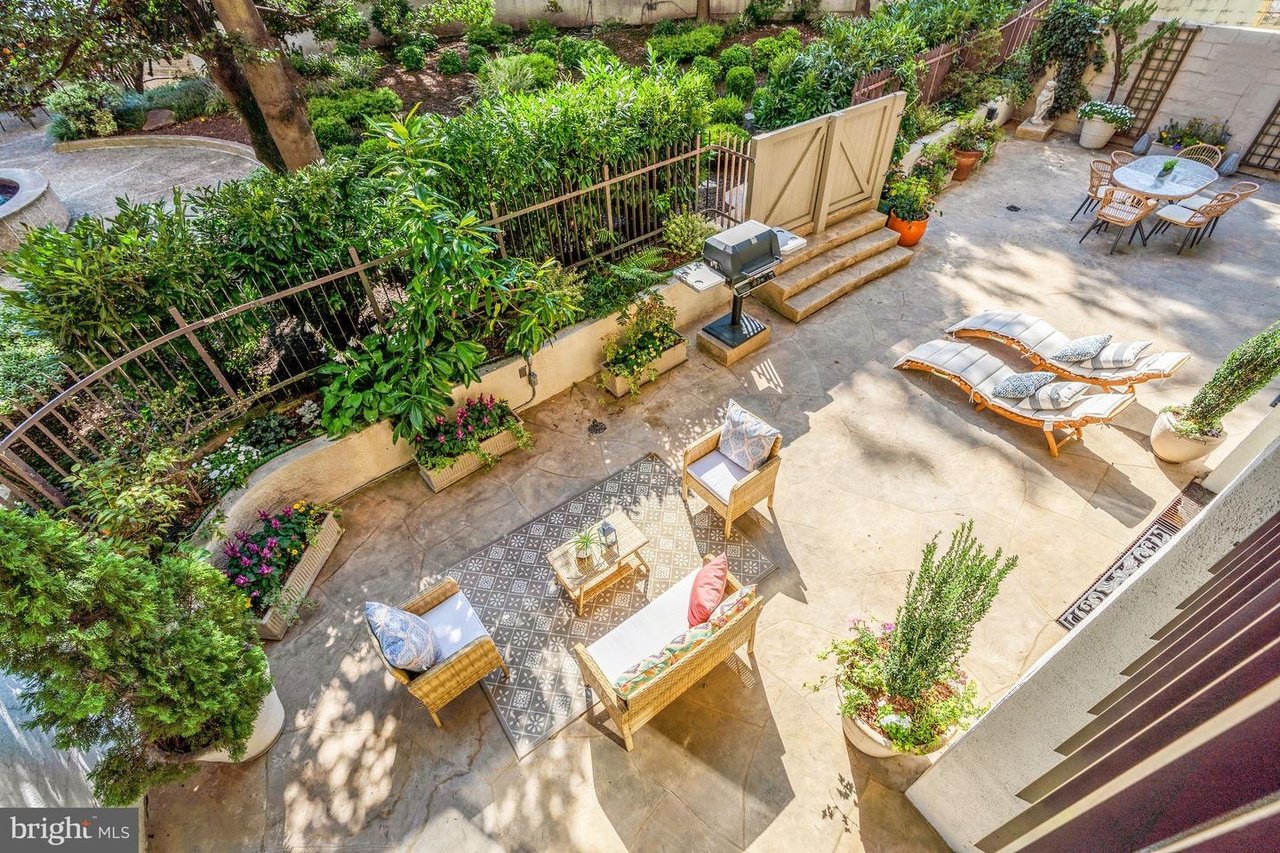 2700 Virginia Ave NW Unit 101/102