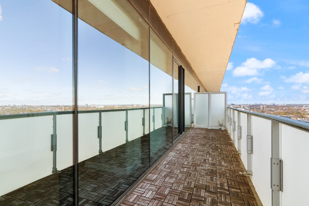 11 Charlotte St #Ph05