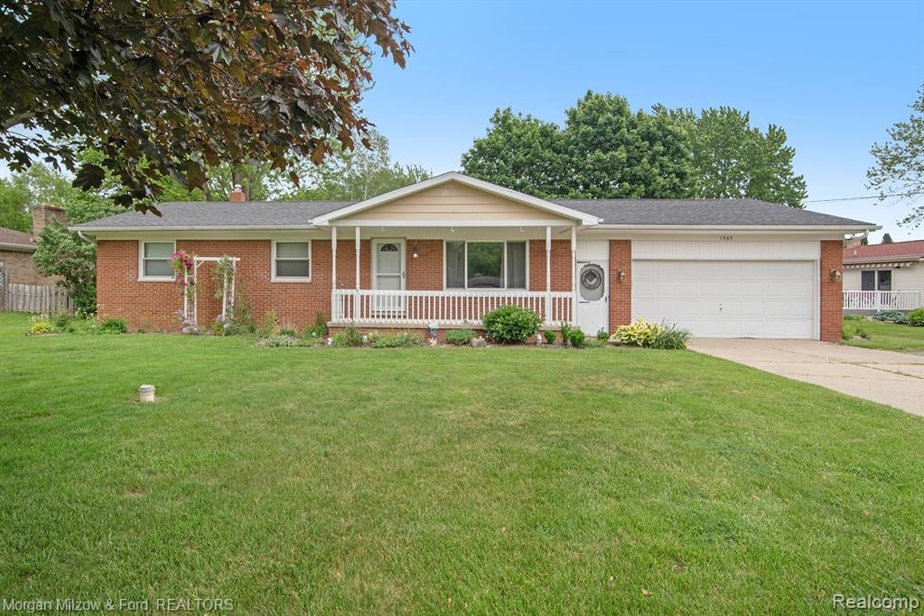 1465 Alcona Drive