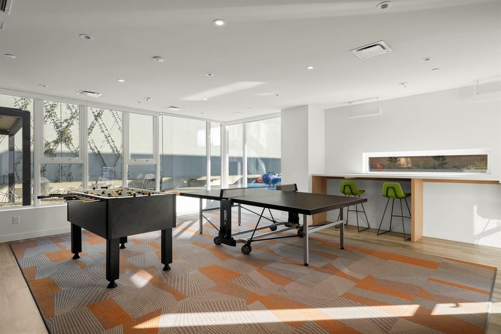 13615 Fraser Hwy, #1207