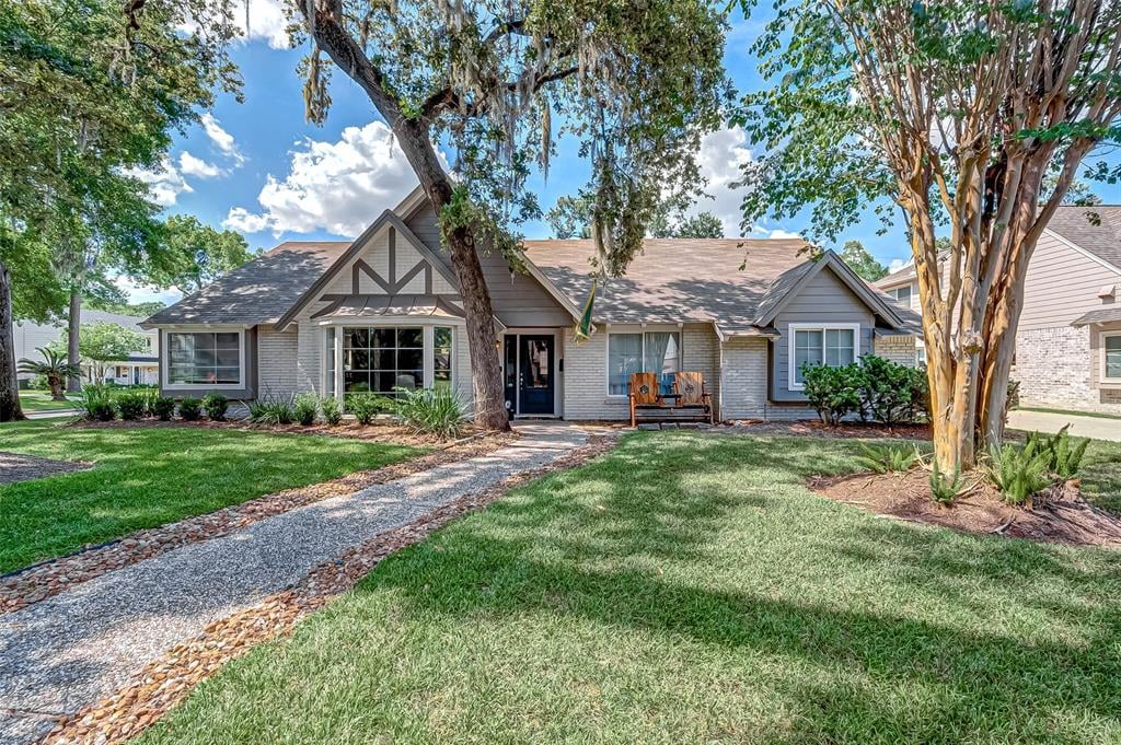 14546 Bramblewood Dr