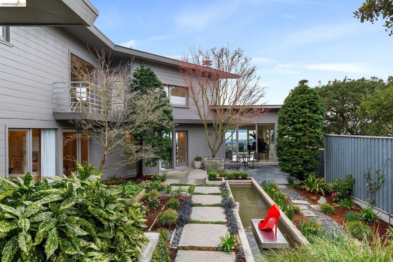 Mid Century Modern with Knockout Views
