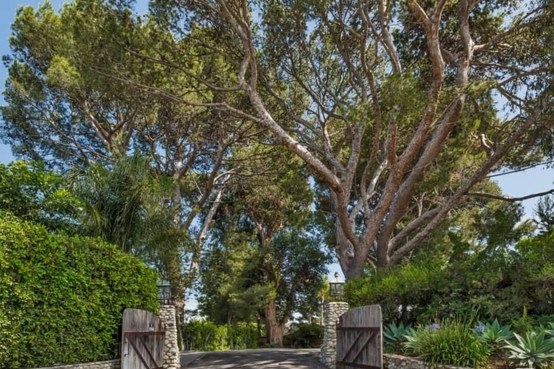 Aurex Reserve, Pacific Coast Hwy, 90265