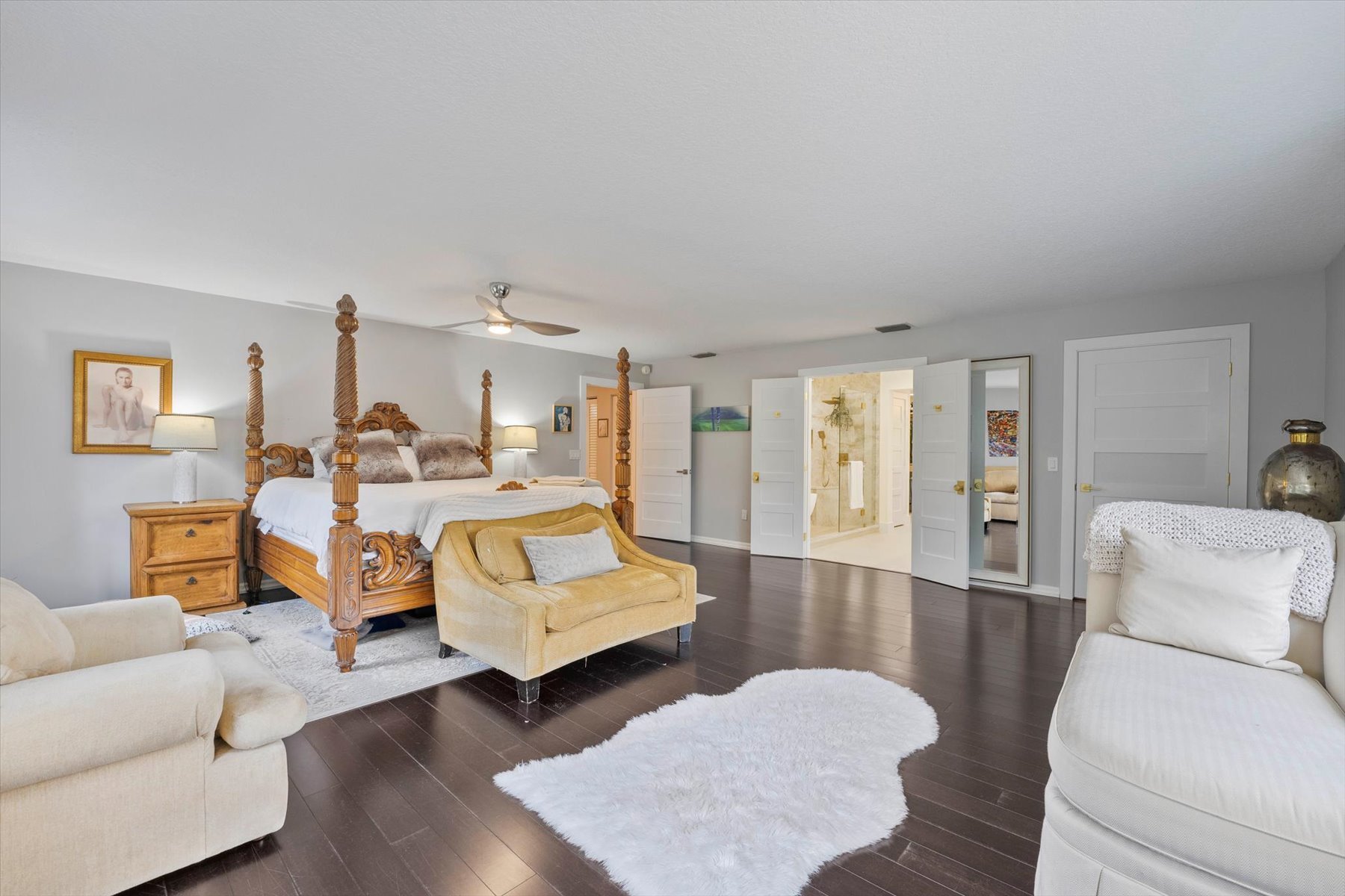 2900 Greenbriar Blvd