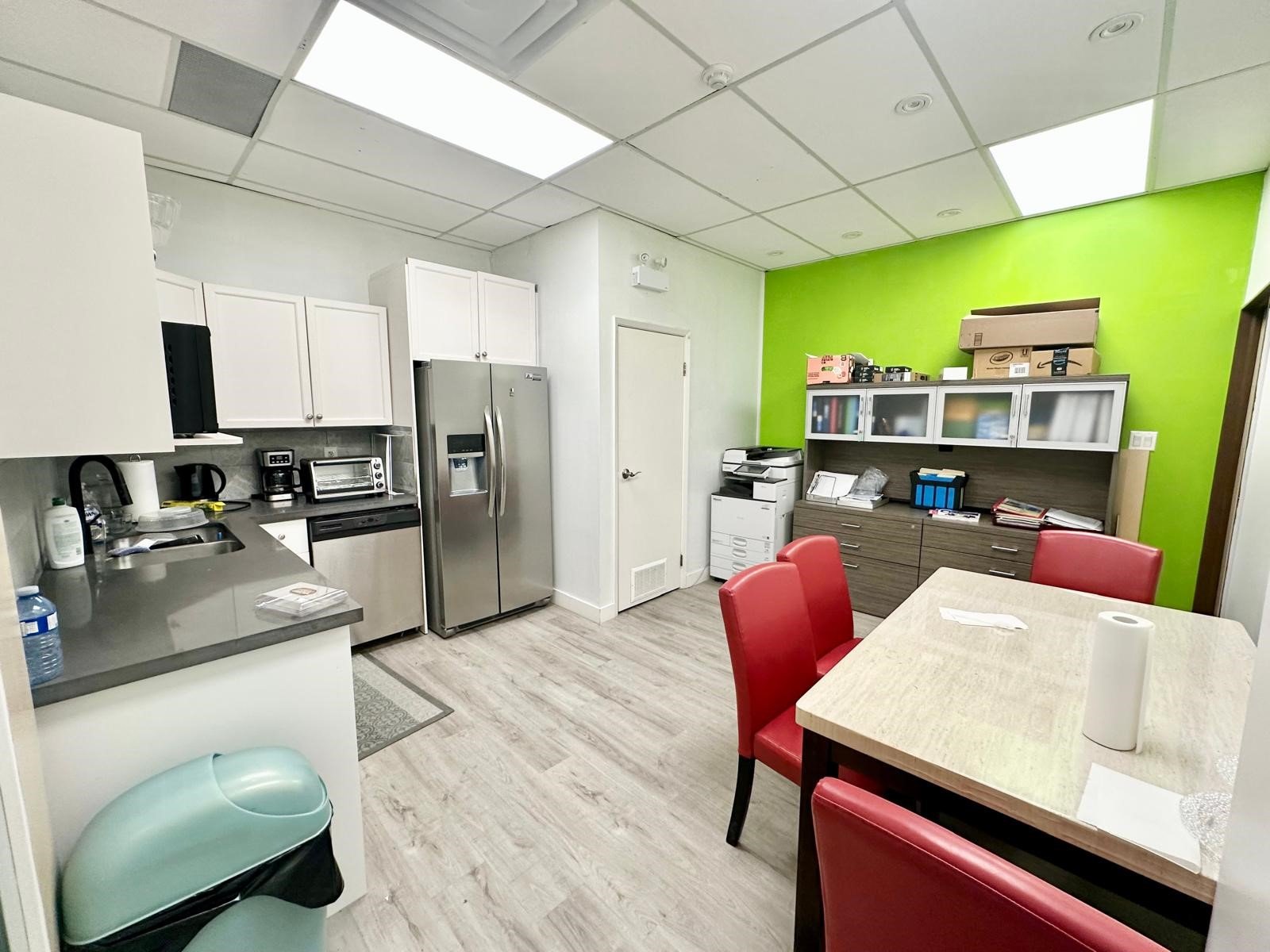 15 Hardwood Avenue S Units: 105-106