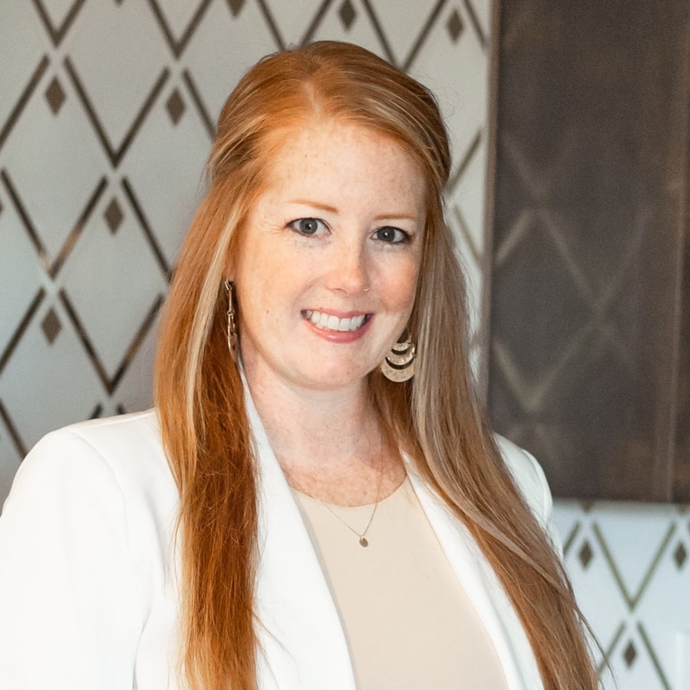 Lisa Hodges Leawood, KS Real Estate Agent Headshot