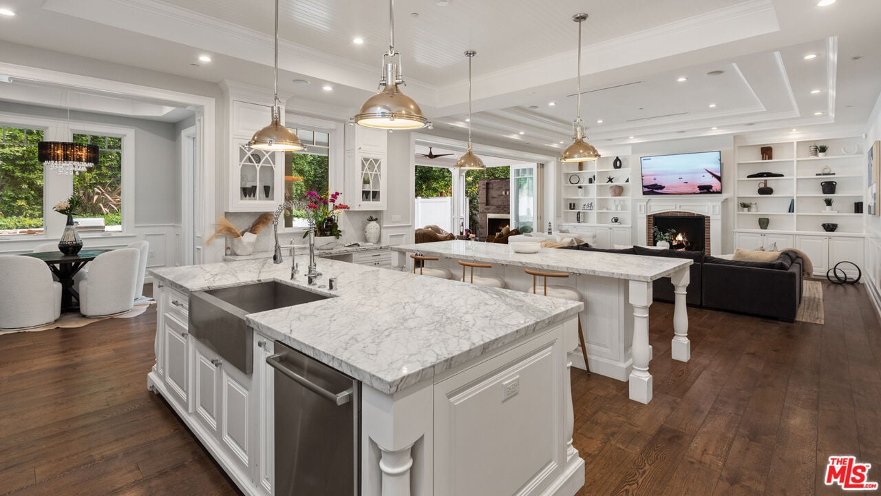 Luminor Heights, Laurel Canyon Blvd, 90046