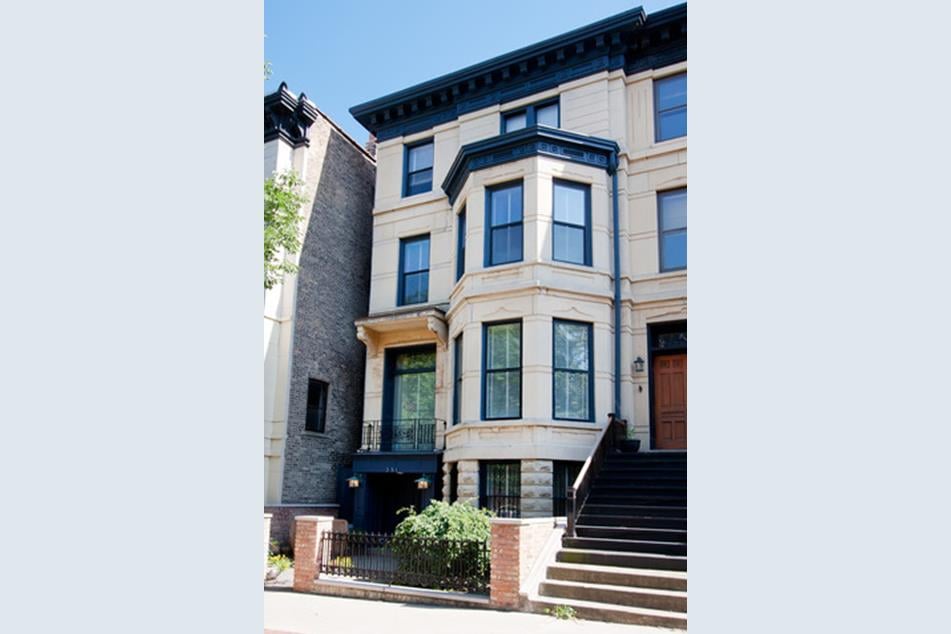 351 W Belden Ave