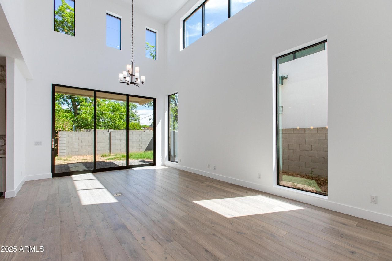 100 W Northern Ave #12