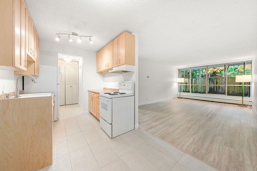 2012 Fullerton Ave, #119