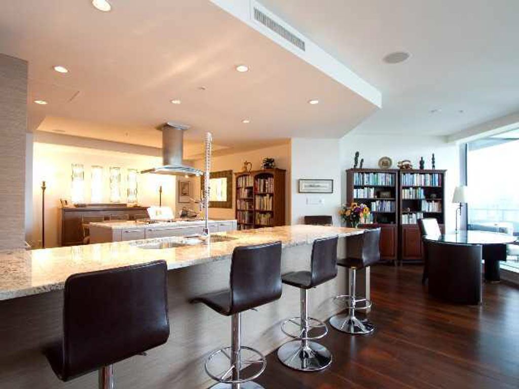 1111 Alberni St, #3401