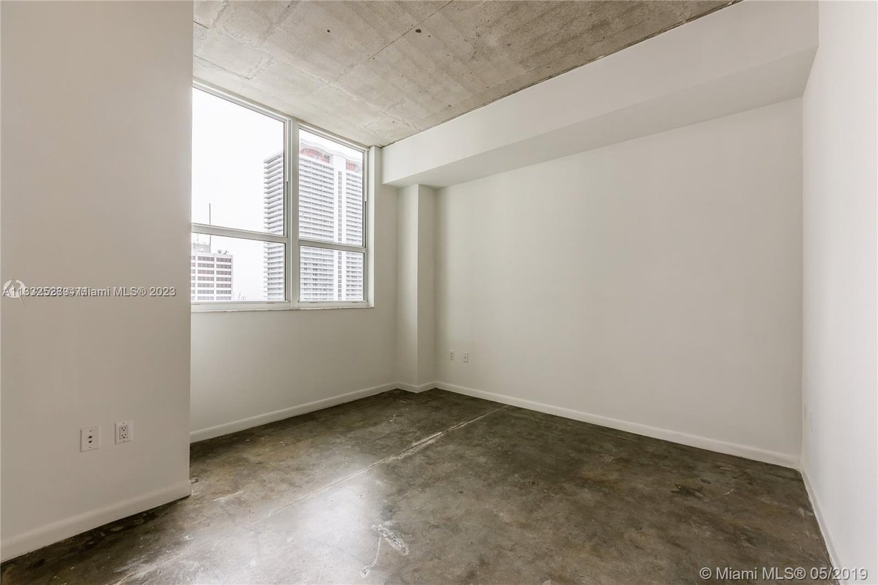 133 NE 2nd Ave #2610