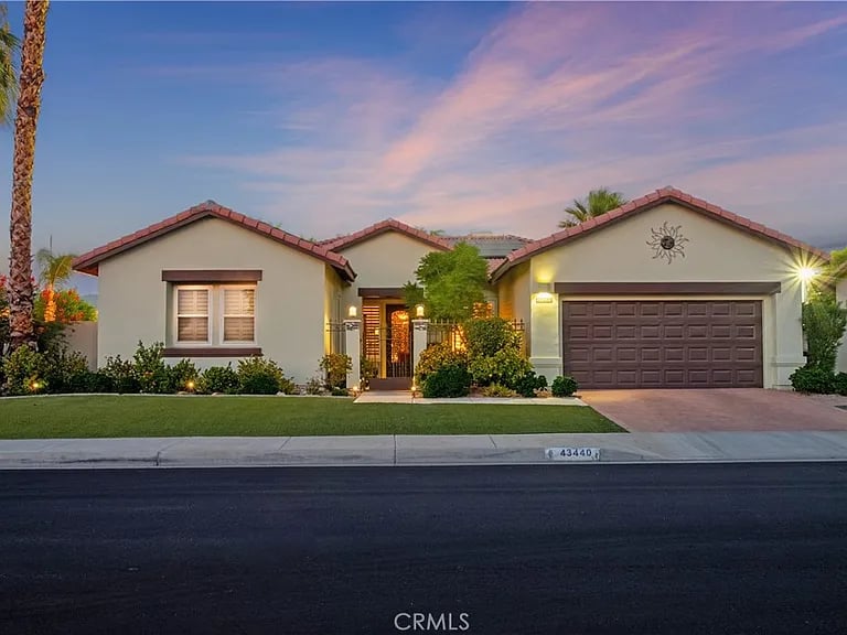 43440 Amaryllis Way