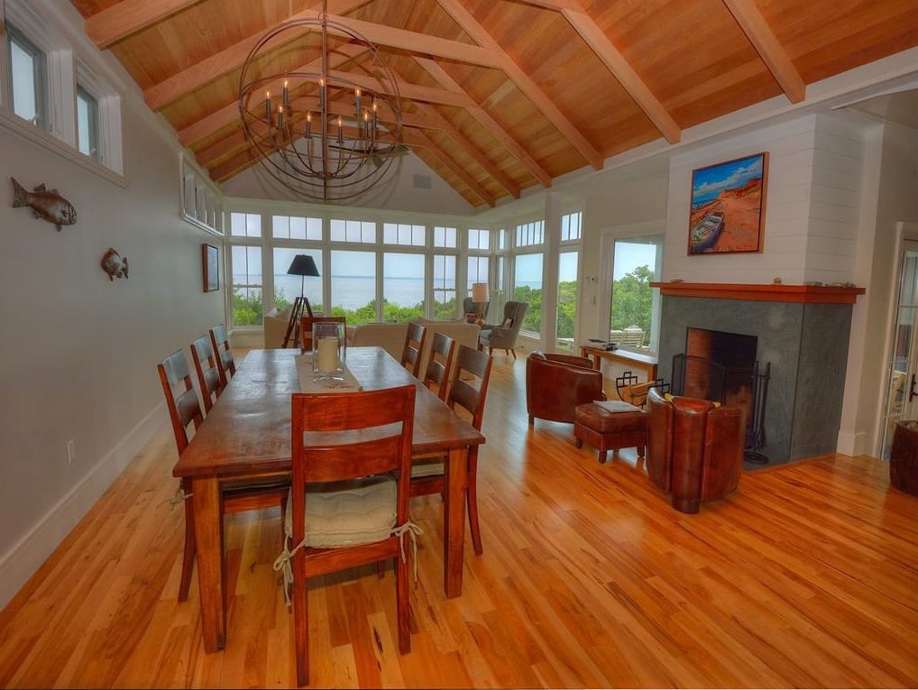 39 Naushon Rd